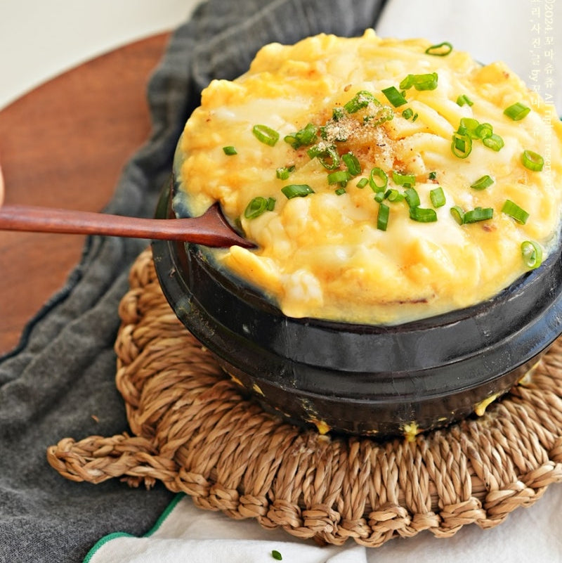 Spécialité culinaire coréenne, il s'agit d'un oeuf cuit à la vapeur, plus connu sous le nom d'omelette soufflée.